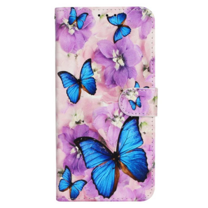 Kožený Kryt iPhone 16 Plus Motýli A Fialové Květiny S Popruhem